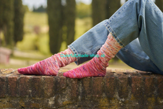 Paint Gradient Socks - free pattern